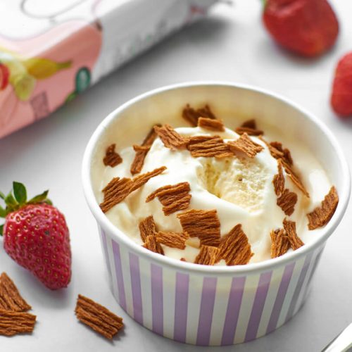 Helado con fruta crujiente y TASU Chips