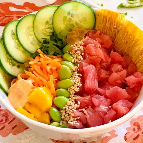 Poke bowl de atún con TASU Chips